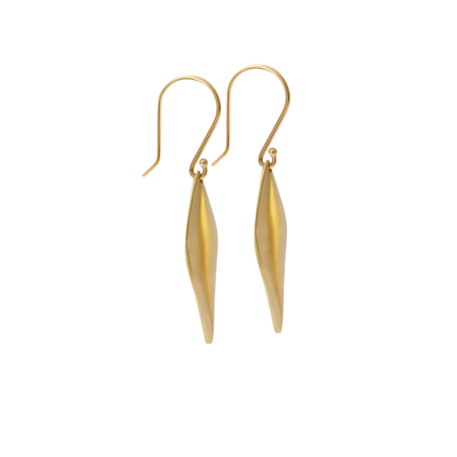 Embrace the beauty of nature with our stunning leaf earrings. With their versatile design, these lightweight and comfortable accessories are perfect for any occasion. Drop Style Earrings 14k Yellow Gold Satin Finish Each earring measures 24.40mm height by 9.82mm wide Sold as a pair