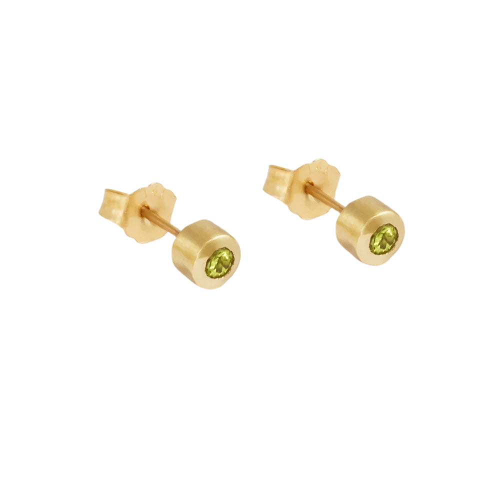 Peridot stud earrings 14k yellow gold 2.5mm round peridoT.