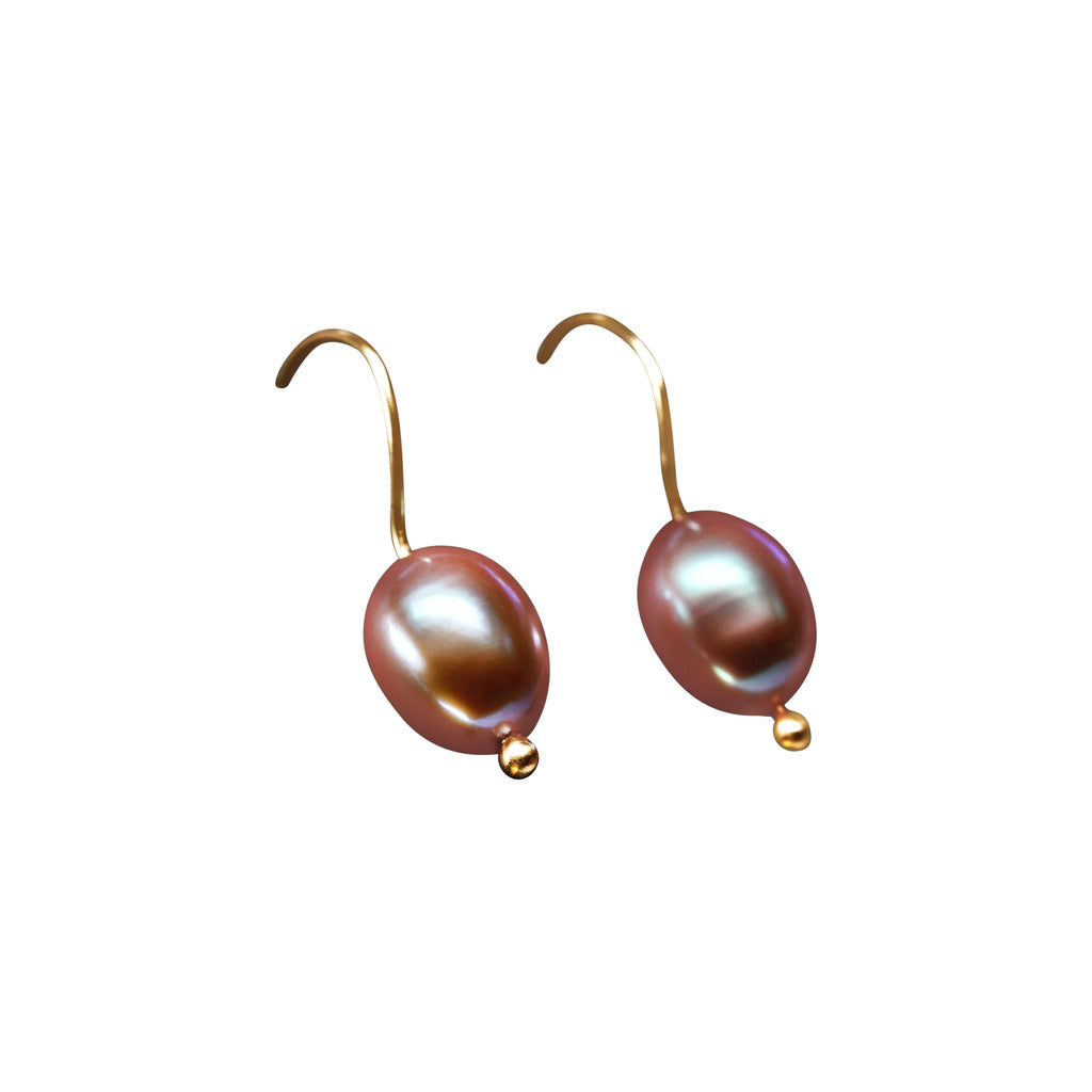 Details.   Indulge in timeless elegance with our 14k Classic Gold Pearl Earrings. Crafted with high-quality Handpicked pearls from Japan, these earrings exude sophistication and grace. 9mm freshwater Pearls.  Color Mauve   HandMade wire.