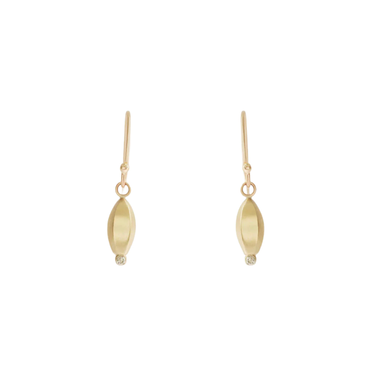 Introducing our versatile and durable LANTERN DROP earrings, a unique accessory that effortlessly elevates any outfit. Add a touch of elegance and style to your look with our LANTERN earrings today!