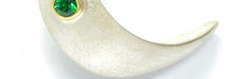 Memorial Jewelry for Ashes: How a Cremation Ring or Necklace Works