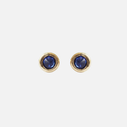 Tanzanite POINTY/STUDS, a timeless and elegant accessory that effortlessly elevates any outfit. These versatile earrings are perfect for any occasion.3.5mm Blue Sapphires 6.15mm studs 14k Yellow Gold